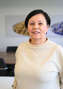 1 Ilse Uhl-Schmelz, langjährige Vertriebsmitarbeiterin, geht in Rente