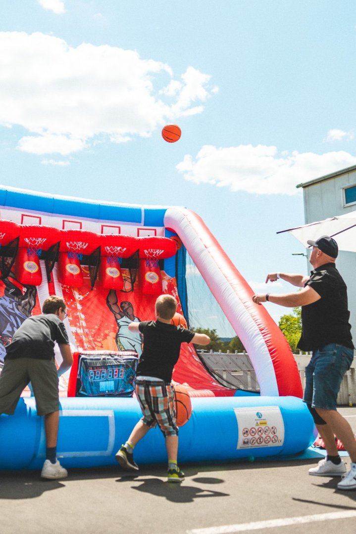 Basketball shooting game for all ages_2