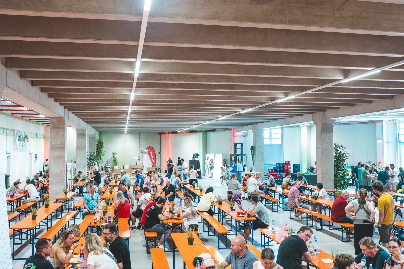 Familientag in der neuen, wiederaufgebauten Halle 12