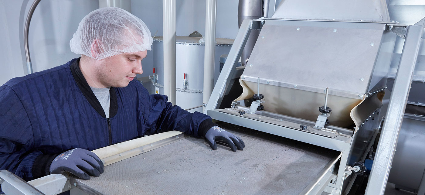 Kräuter Mix Produktionsanlage Mitarbeiter