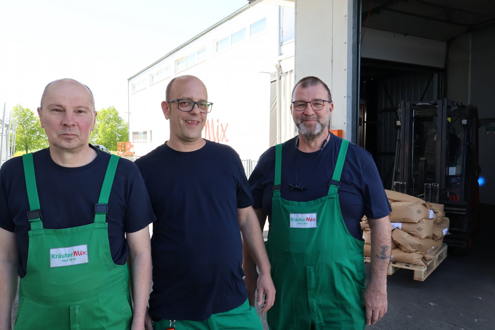 IMG 0275 2 Zusammen 100 Jahre in der Produktion: Harald Stumpf, Rainer Behringer und Jens Schubert