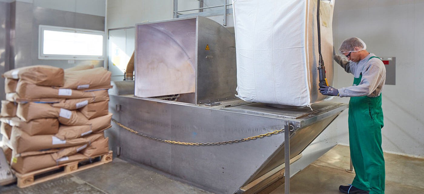 Kräuter Mix Mitarbeiter Produktion Big Bag