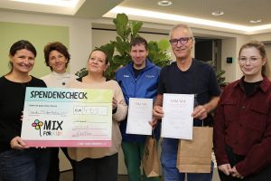 Spendenscheck-Übergabe "Mit dem Rad zur Arbeit" 2025 an Mix For Kids