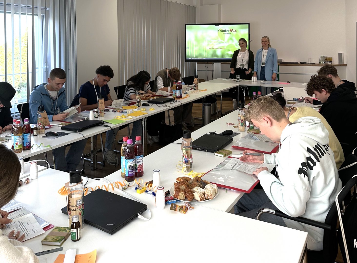 Willkommensveranstaltung Bild1 Willkommensveranstaltung zum Ausbildlungsbeginn bei Kräuter Mix